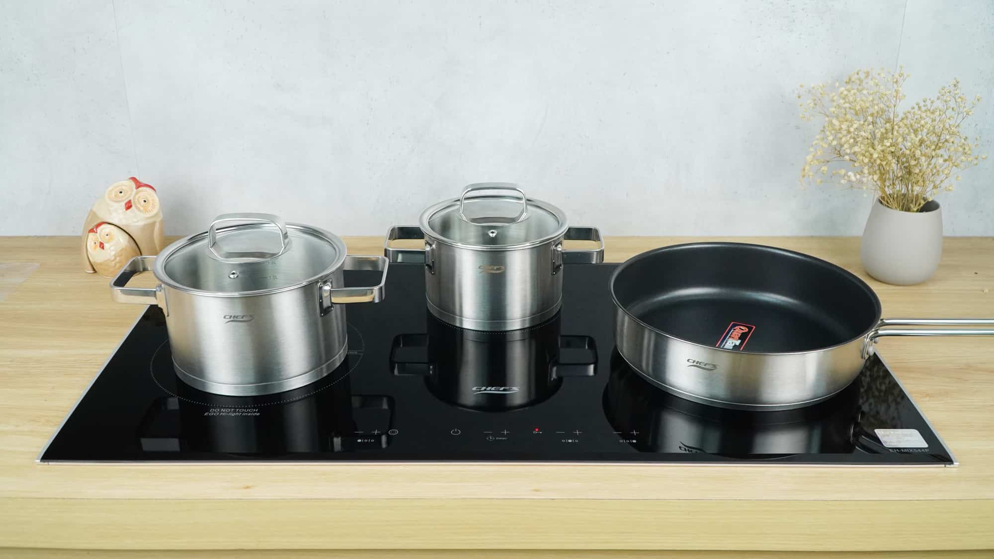 thiết kế bếp hỗn hợp 3 vùng nấu EH-MIX544P