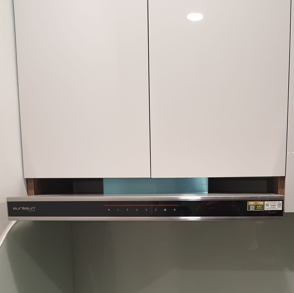 Máy hút mùi Eurosun EH-70AF77