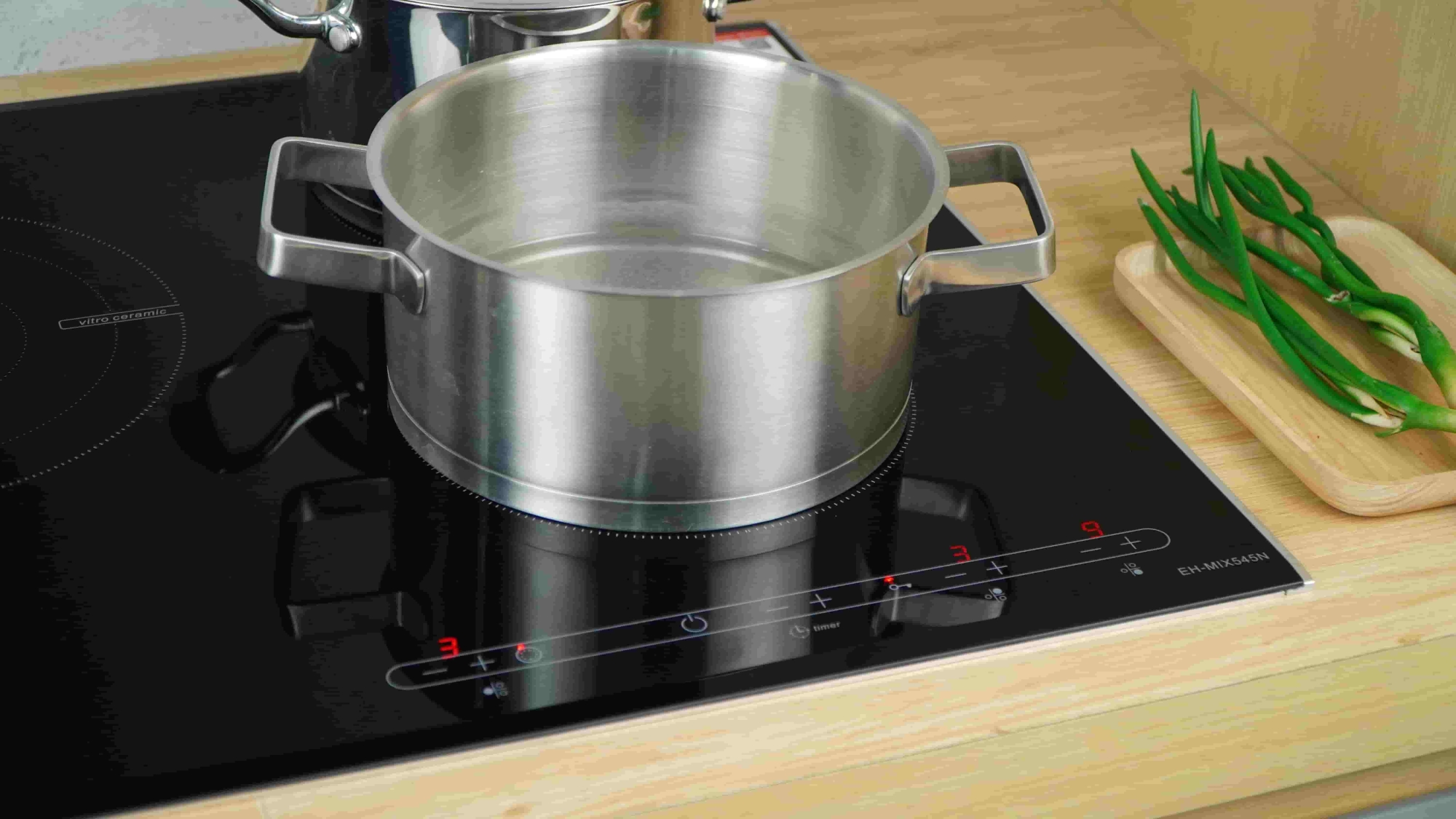 bảng điều khiển bếp hỗn hợp Chefs EH-MIX545n