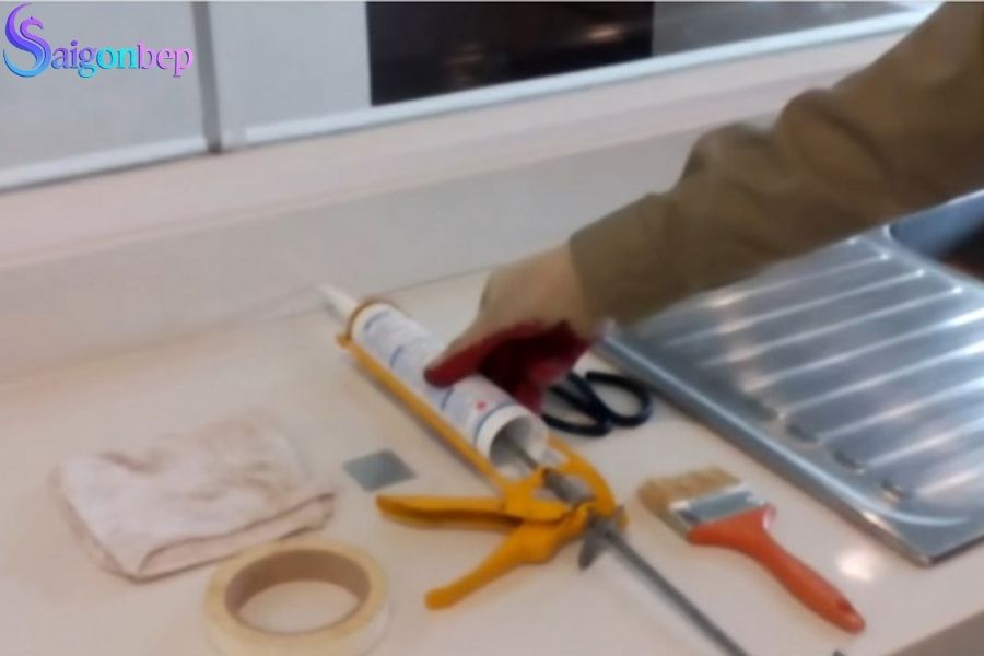 Chậu rửa bát bị rò rỉ nước