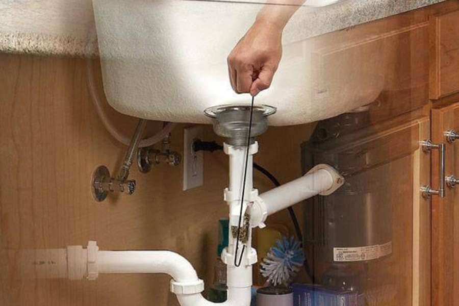 chậu rửa bát bị tắc