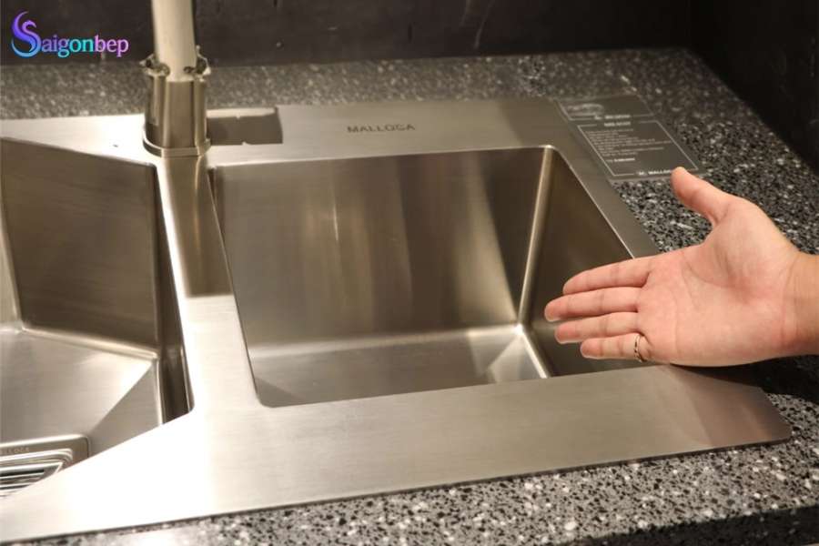 Chậu rửa chén Malloca MS 610T