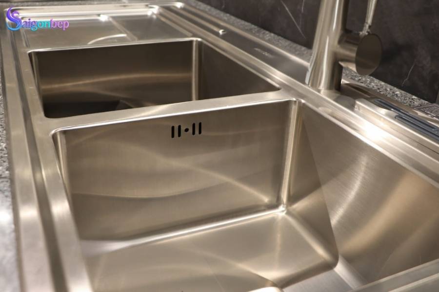 Chậu rửa chén Malloca MS 8816/17