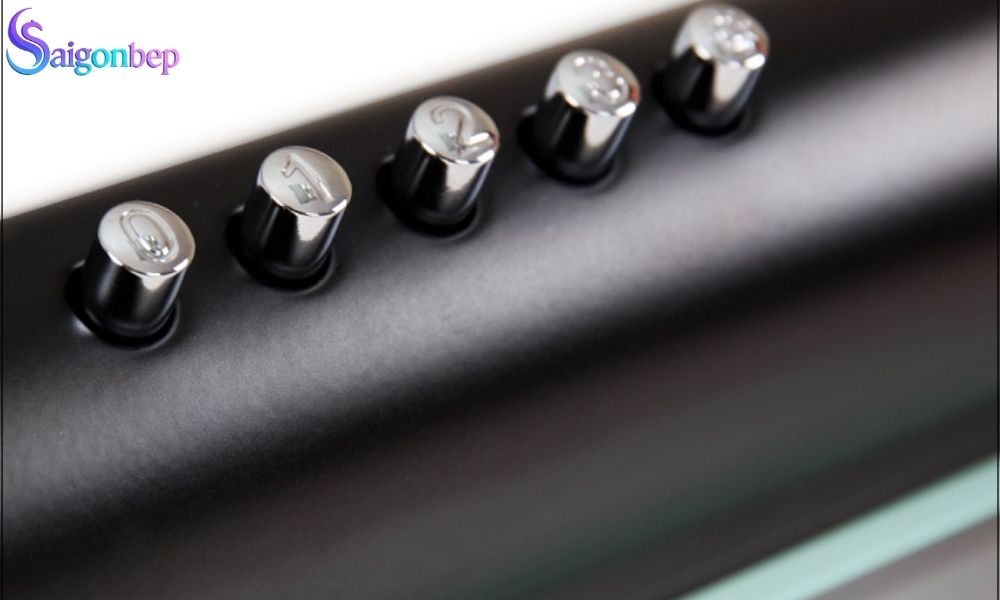 máy hút mùi kêu to