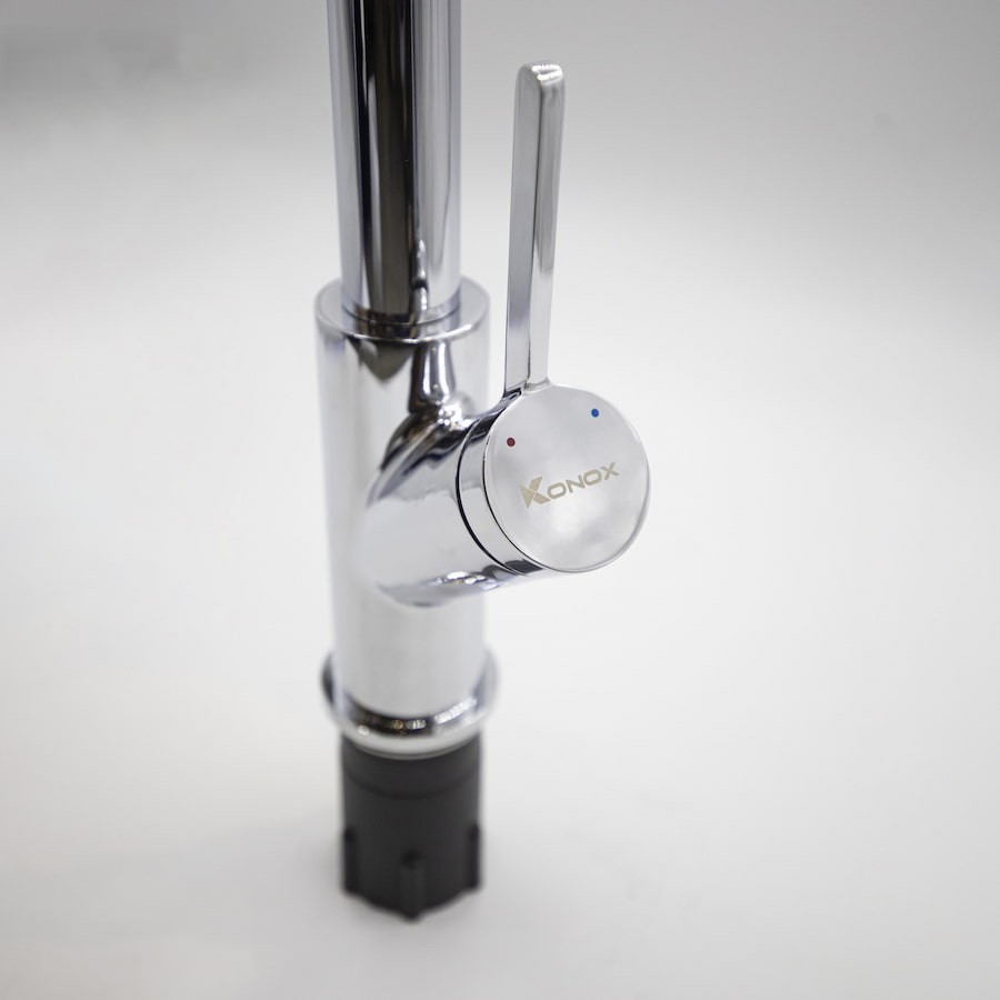 so sánh vòi rửa Kluger và Konox