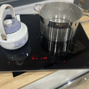 Bếp từ 3 vùng nấu Kaff KF-HI5468SI