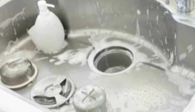 Bí quyết vệ sinh chậu rửa bát Kluger sáng bóng nhanh chóng Bí quyết vệ sinh chậu rửa bát Kluger sáng bóng nhanh chóng