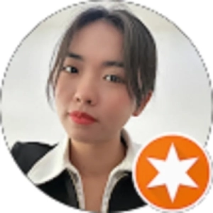 Chị Trúc Ly